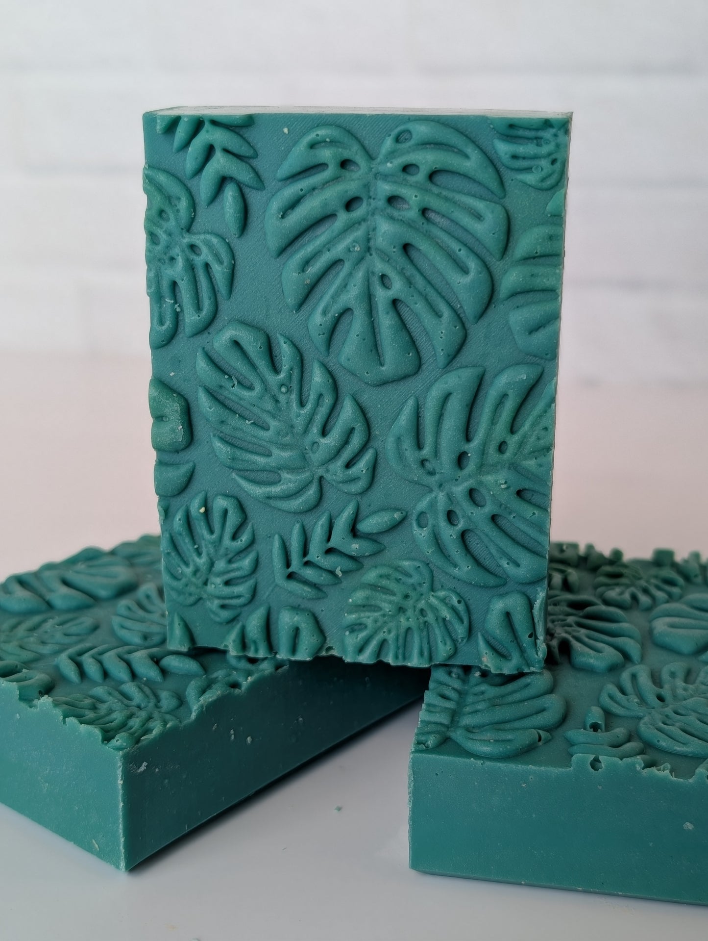 **Monstera Leaves- Fresh Springtime scented**