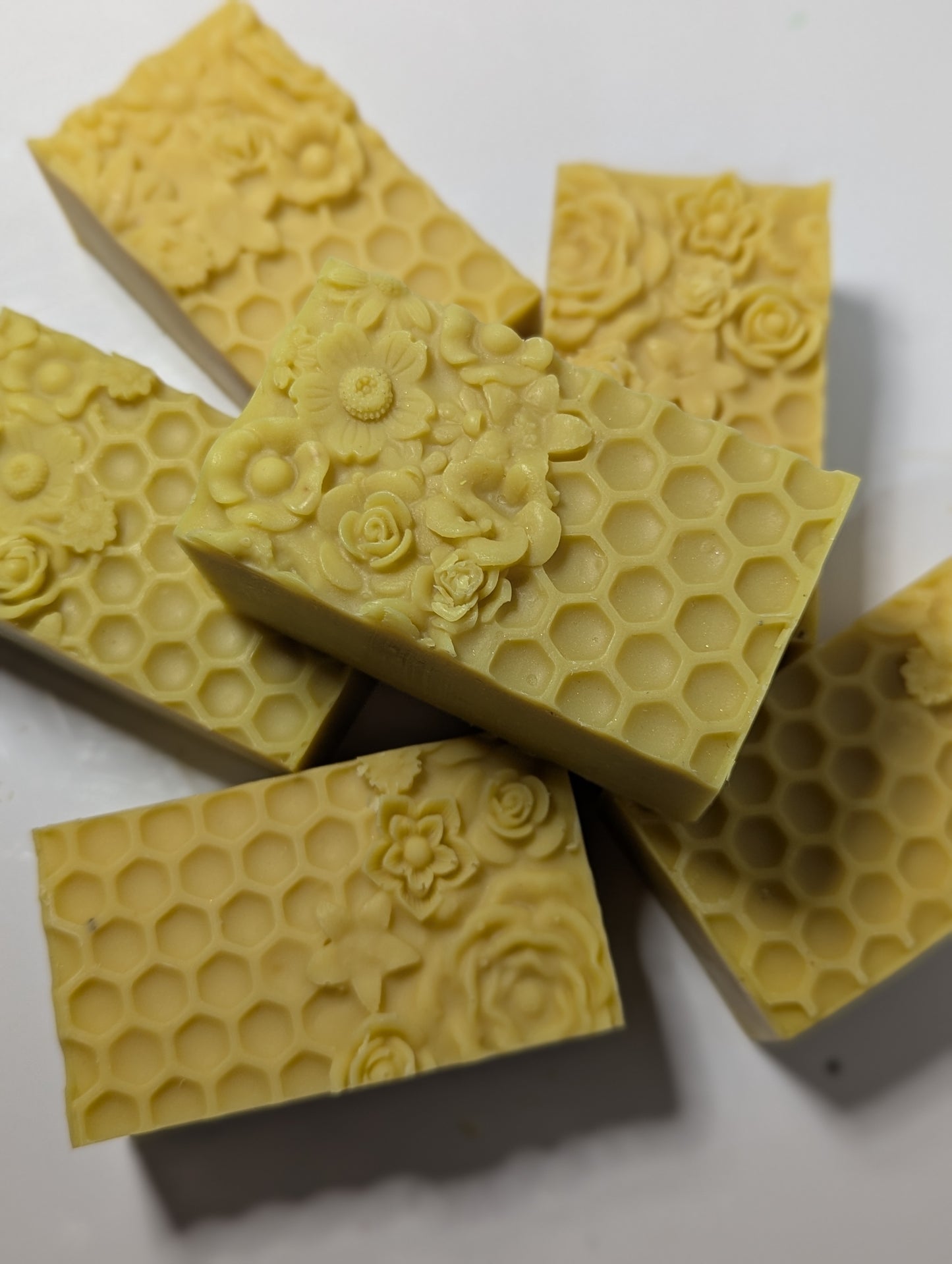 **Neroli & Beeswax - NEW**