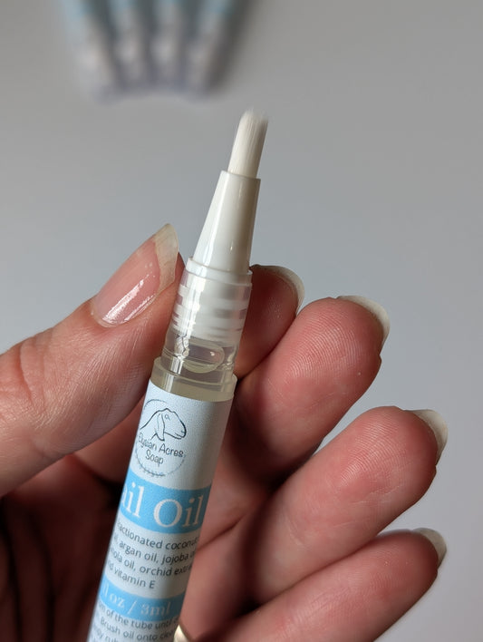 ** Nail & Cuticle Oil Brush Pen ** Unscented