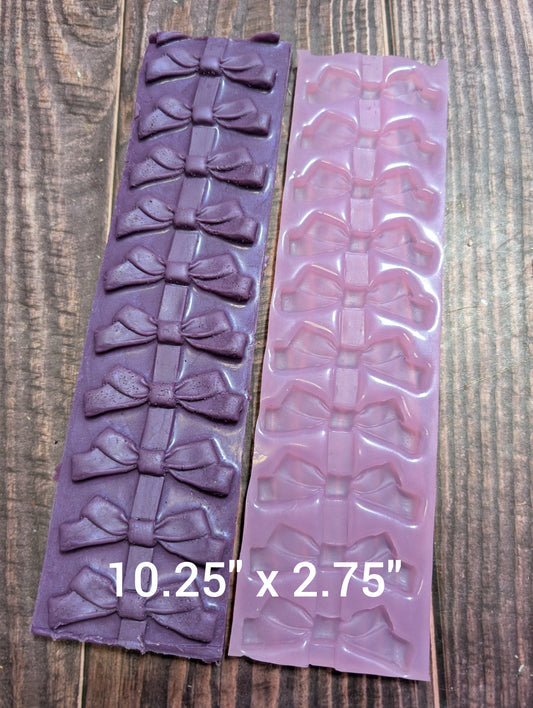 *Soapmaking Tools: PRESALE - NEW "Bows" Silicone Impression Mat - Will ship by 10/9/26*